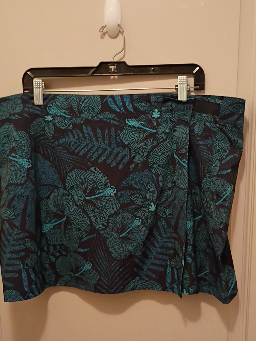 Ripskirt Women's Teal Floral Skirt Size XL Cruisewear Resortwear